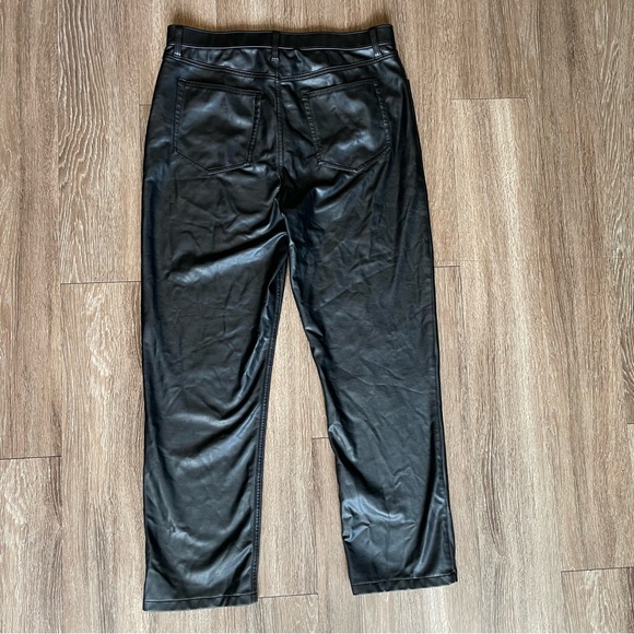 Abercrombie & Fitch The 90s Straight Ultra High Rise Black Faux Leather Pants 16 - Picture 11 of 16